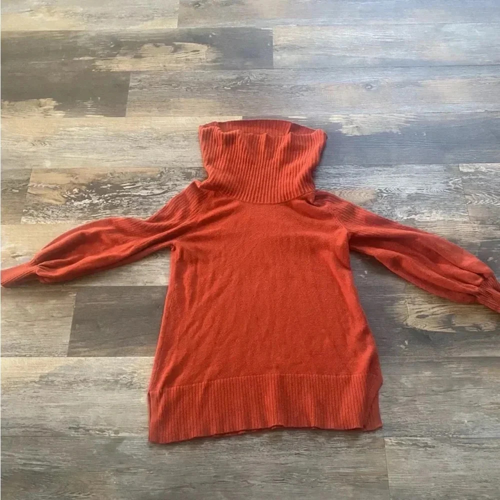 ANTHROPOLOGIE Cowl Neck Long Sleeve Orange Pullover Sweater Women's Size Medium